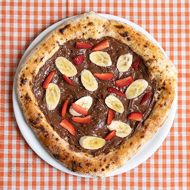 پیتزا شکلات و میوه