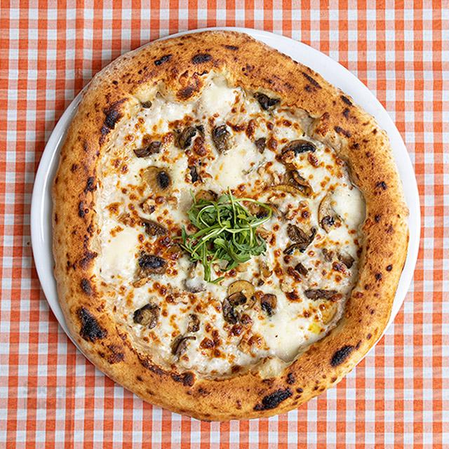 پیتزا فونگی ناپولیتن